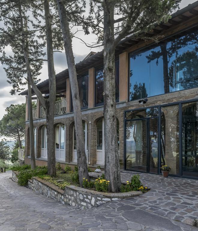 Hotel Il Cavallino Blu Volterra Exterior photo